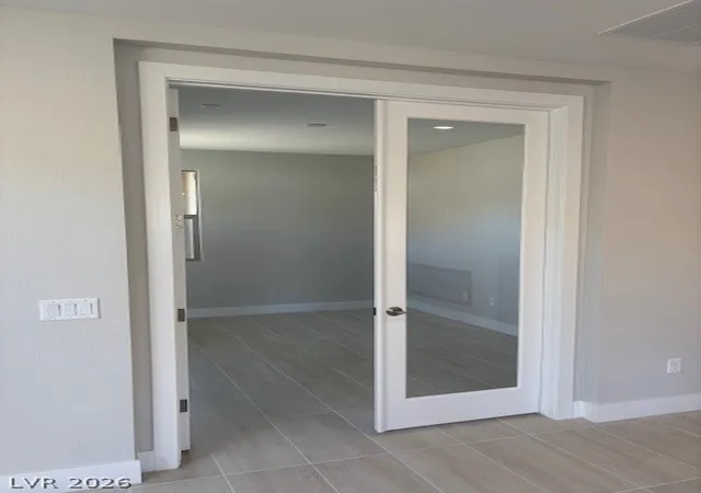 Photo 3 of Sale Pending at 183 Chapparal Crk Ln, Henderson, NV 89011 | MLS# 2757511 | Listing updated on 2026-08-17