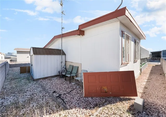 Homes for sale in Las Vegas, NV | 4980 Ridge Dr, Las Vegas, NV 89103 | MLS# 2757529