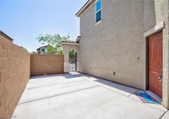 Photo 4 of Sale Pending at 1037 Water Cvs St, Henderson, NV 89011 | MLS# 2757678 | Listing updated on 2026-07-10