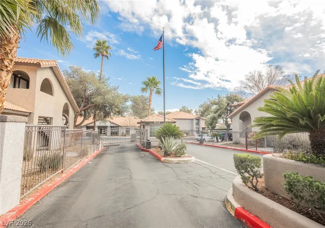 Homes for sale in Las Vegas, NV | 2606 S Durango Dr #152, Las Vegas, NV 89117 | MLS# 2758135