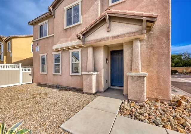 Homes for sale in Henderson, NV | 946 Sable Chase Pl, Henderson, NV 89011 | MLS# 2757890