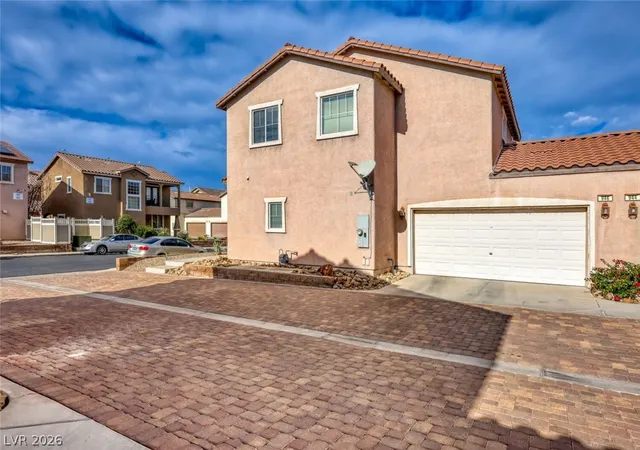 Homes for sale in Henderson, NV | 946 Sable Chase Pl, Henderson, NV 89011 | MLS# 2757890
