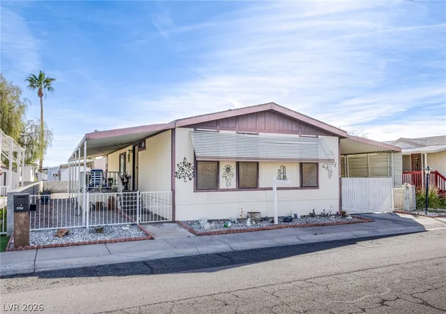 2nd image of 3420 Haleakala Dr, Las Vegas, NV 89122 | MLS# 2759396