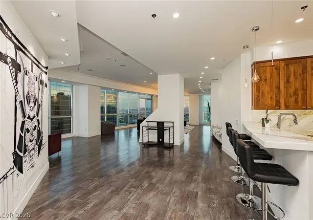 Photo 4 of Condo for sale at 2700 Las Vegas Blvd #4203, Las Vegas, NV 89109 | MLS# 2756934 | Listing updated on 2026-04-17