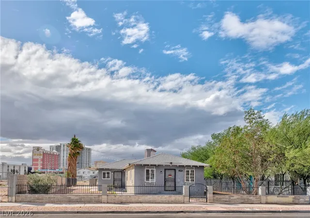 1st image of 339 N 10th St, Las Vegas, NV 89101 | MLS# 2760045