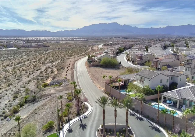 Photo 4 of Single family home for sale at 8522 Tiny Deer St, Las Vegas, NV 89148 | MLS# 2760142 | Listing updated on 2026-08-22