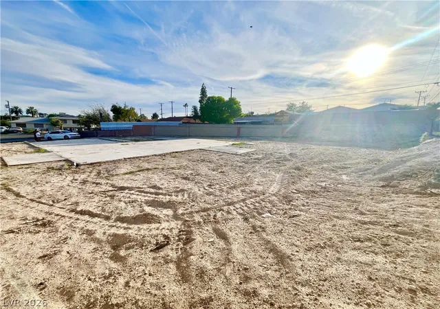 5th image of 424 Kris Cir, North Las Vegas, NV 89030 | MLS# 2761803