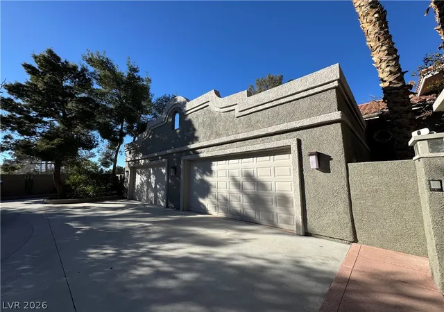 Photo 4 of Single family home for sale at 3220 E Serene Ave, Henderson, NV 89074 | MLS# 2760162 | Listing updated on 2026-08-01