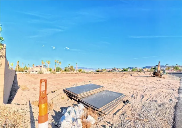 Photo 3 of Land for sale at NE Cor Serene / Lindell, Las Vegas, NV 89139 | MLS# 2762644 | Listing updated on 2026-10-02