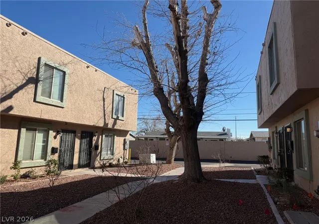 Photo 2 of Townhouse for sale at 6033 Vegas Dr, Las Vegas, NV 89108 | MLS# 2763322 | Listing updated on 2026-04-18