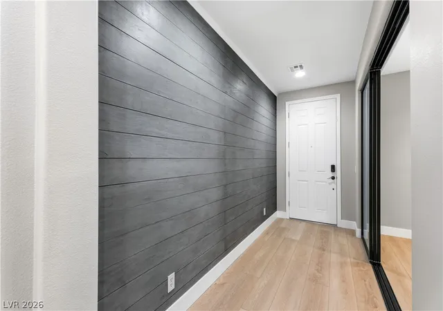 Photo 3 of Single family home for sale at 7136 Whitford St, Las Vegas, NV 89166 | MLS# 2761601 | Listing updated on 2026-04-07