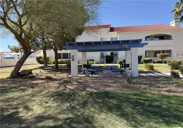Homes for sale in Las Vegas, NV | 2725 S Nellis Boulevard, Las Vegas, NV 89121 | Houzeo