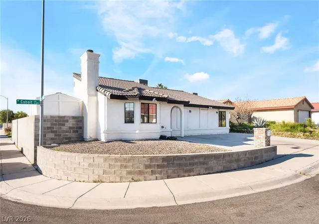 Photo 3 of Single family home for sale at 6353 Cobalt Ln, Las Vegas, NV 89146 | MLS# 2765605 | Listing updated on 2026-08-06