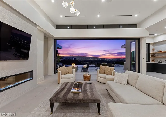 Photo 2 of Single family home for sale at 467 Cityview Ridge Dr, Henderson, NV 89012 | MLS# 2765364 | Listing updated on 2026-10-02