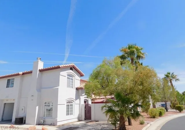 Photo 2 of Sale Pending at 3906 Starfield Ln, Las Vegas, NV 89147 | MLS# 2764942 | Listing updated on 2026-10-05
