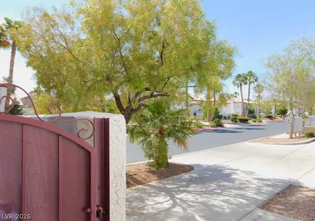 Photo 3 of Sale Pending at 3906 Starfield Ln, Las Vegas, NV 89147 | MLS# 2764942 | Listing updated on 2026-10-05
