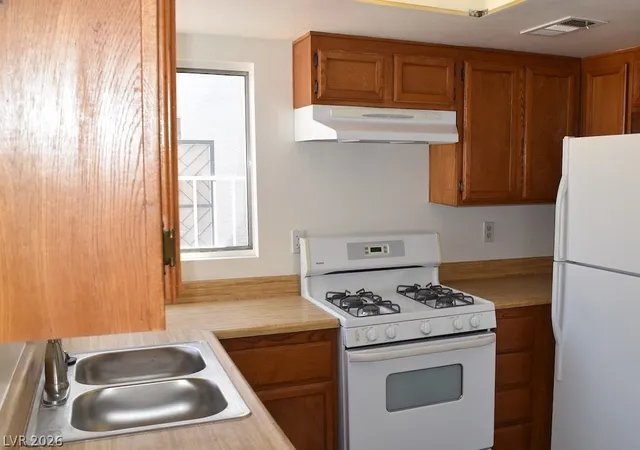 5th image of 2214 Pebble Creek Ln, Laughlin, NV 89029 | MLS# 2766026