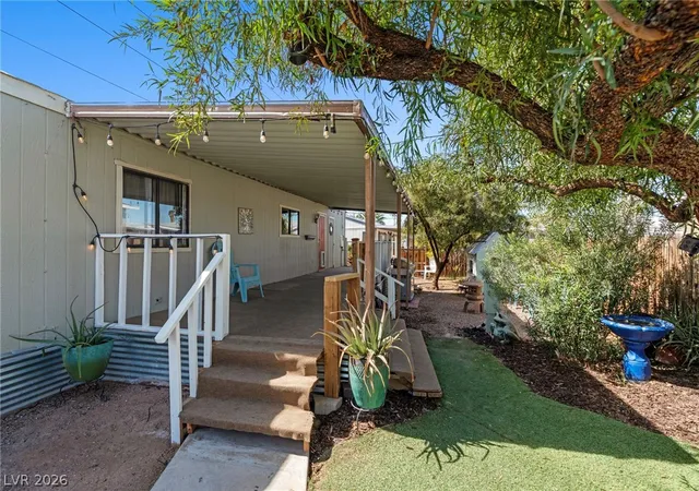 Photo 2 of Sale Pending at 2885 Green Tree Ave, Las Vegas, NV 89142 | MLS# 2759344 | Listing updated on 2026-09-01