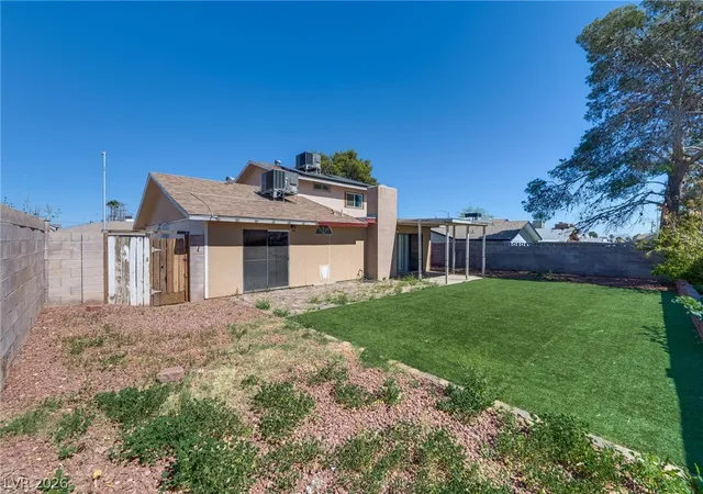 Photo 3 of Sale Pending at 7625 Genzer Dr, Las Vegas, NV 89145 | MLS# 2766386 | Listing updated on 2026-08-04
