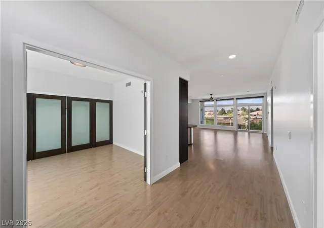 Listing Photo 4 - Condo for sale in building located at 8925 W Flamingo Rd, Las Vegas, NV 89147 - Unit #307