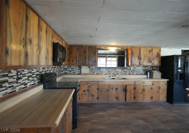 Photo 3 of Single family home for sale at 4031 Moapa St, Pahrump, NV 89048 | MLS# 2767740 | Listing updated on 2026-08-27