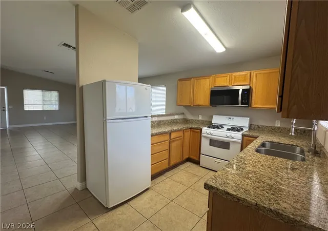 Photo 1 of Sale Pending at 5281 Mineral Lake Dr, Las Vegas, NV 89122 | MLS# 2767133 | Listing updated on 2026-08-01