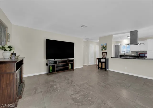 Photo 3 of Single family home for sale at 5280 Vicksburg Ave, Las Vegas, NV 89122 | MLS# 2768016 | Listing updated on 2026-04-24