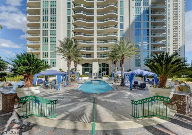 2nd image of 2857 Paradise Rd, Las Vegas, NV 89109