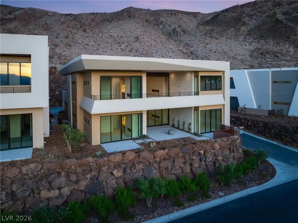 Listing Photo 1 - Condo for sale in 10 Harlow Vw Ct located at 10 Harlow Vw Ct, Henderson, NV 89012 - Unit #19