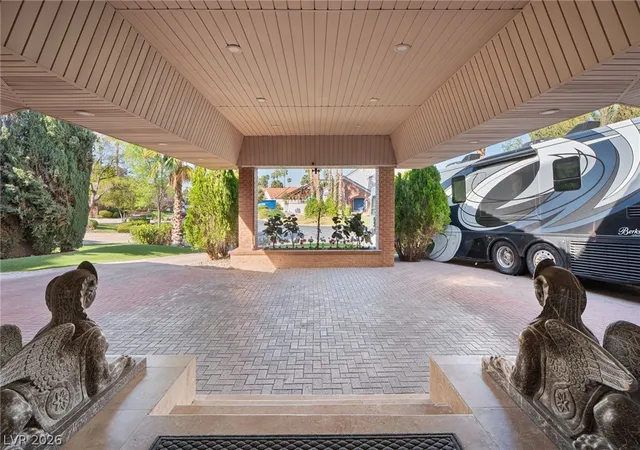 5th image of 2525 Driftwood Dr, Las Vegas, NV 89107 | MLS# 2758525