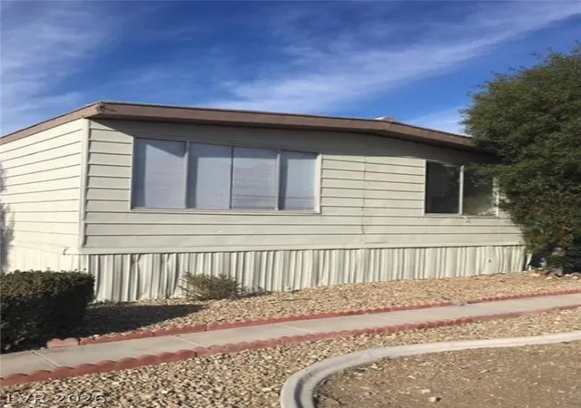 Manufactured home for sale at 6080 Great Smoky Ave, Las Vegas, NV 89156 | MLS# 2769142
