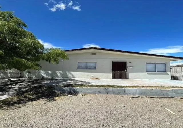 Photo 1 of Single family home for sale at 5128 Forrest Hills Ln, Las Vegas, NV 89108 | MLS# 2769132 | Listing updated on 2026-04-01