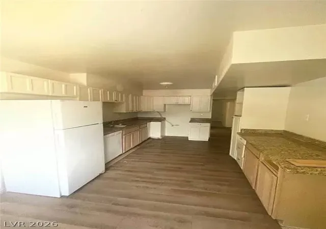 Photo 3 of Single family home for sale at 5128 Forrest Hills Ln, Las Vegas, NV 89108 | MLS# 2769132 | Listing updated on 2026-04-01
