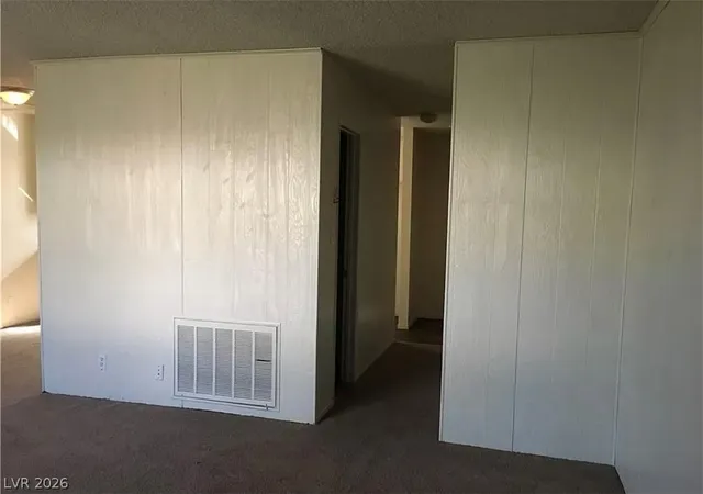Photo 4 of Townhouse for sale at 146 Greenbriar Townhouse Way, Las Vegas, NV 89121 | MLS# 2769130 | Listing updated on 2026-04-01