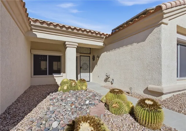 Photo 3 of Single family home for sale at 2261 Hot Oak Ridge St, Las Vegas, NV 89134 | MLS# 2767353 | Listing updated on 2026-09-01