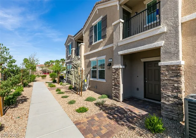 Photo 2 of Townhouse for sale at 602 Bellus Pl, Henderson, NV 89015 | MLS# 2769177 | Listing updated on 2026-04-20
