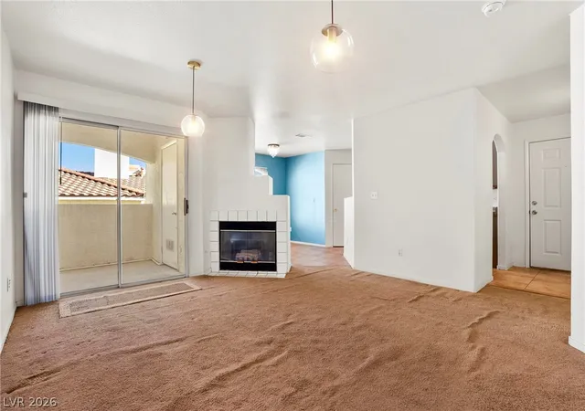 Listing Photo 4 - Condo for sale in building located at 698 S Racetrack Rd, Henderson, NV 89015 - Unit #823