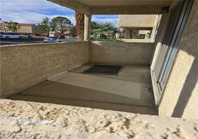 4th image of 5060 Newport Cove Dr #B, Las Vegas, NV 89119 | MLS# 2767722