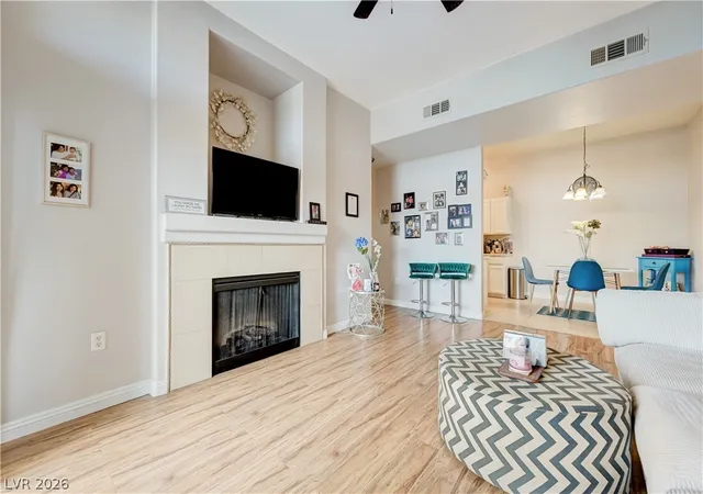 4th image of 2305 W Horizon Ridge Pkwy #613, Henderson, NV 89052 | MLS# 2769756