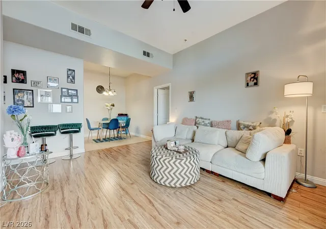 5th image of 2305 W Horizon Ridge Pkwy #613, Henderson, NV 89052 | MLS# 2769756