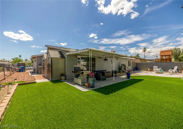 Photo 1 of Single family home for sale at 5204 Holmby Ave, Las Vegas, NV 89146 | MLS# 2769581 | Listing updated on 2026-04-17