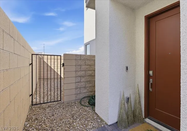 Homes for sale in Henderson, NV | 2555 Campaldo St, Henderson, NV 89044 | MLS# 2770444