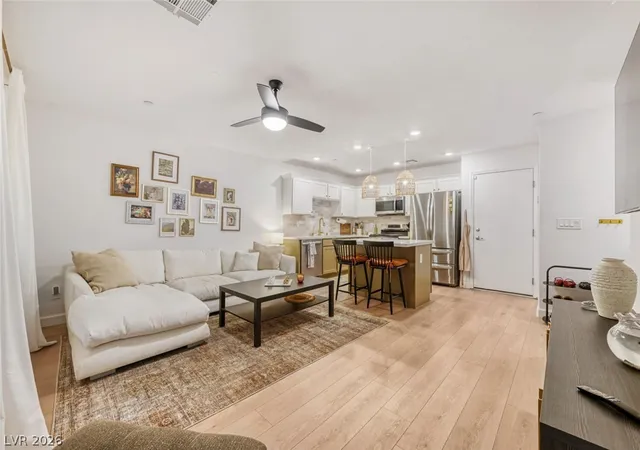 5th image of 677 Omaggio Pl, Henderson, NV 89011 | MLS# 2769836