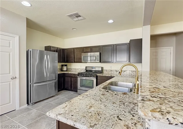 Homes for sale in Henderson, NV | 976 Aspen Cliff Dr, Henderson, NV 89011 | MLS# 2770653