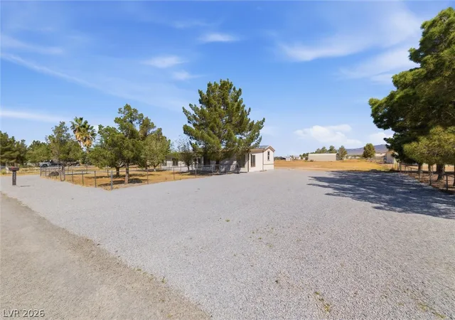 Homes for sale in Pahrump, NV | 3660 E Paiute Blvd, Pahrump, NV 89061 | MLS# 2770305
