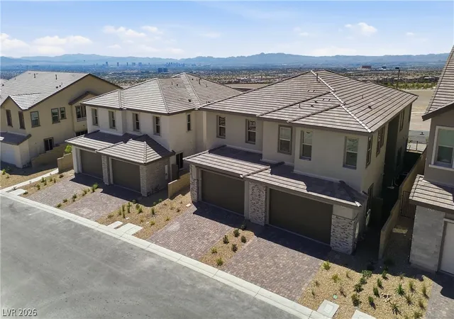 5th image of 12135 Red Iris Ave, Las Vegas, NV 89138 | MLS# 2770775