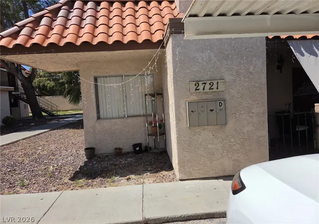 1st image of 2721 Eldora Cir, Las Vegas, NV 89146 | MLS# 2770789