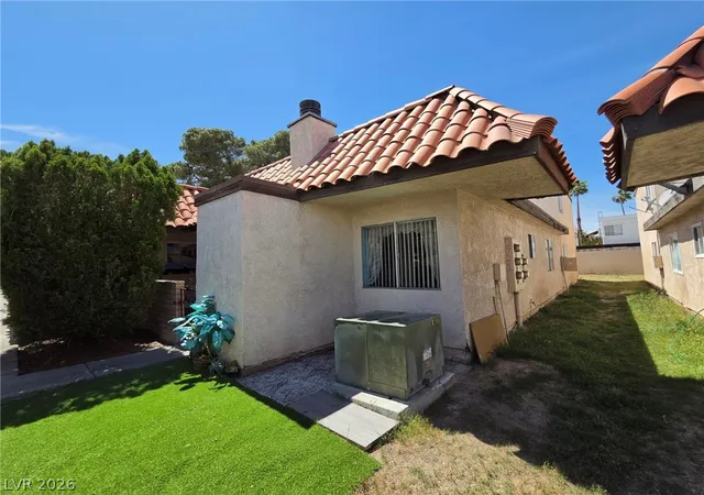 3rd image of 2721 Eldora Cir, Las Vegas, NV 89146 | MLS# 2770789