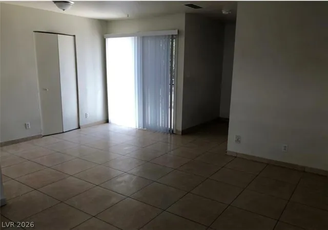 Photo 4 of Single family home for sale at 725 Miller Ave, North Las Vegas, NV 89030 | MLS# 2771208 | Listing updated on 2026-04-08