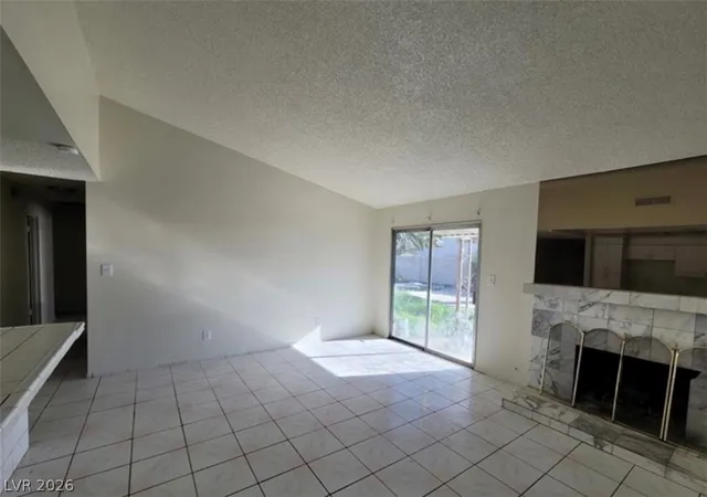 Photo 3 of Single family home for sale at 1673 Caliente Ct, Las Vegas, NV 89119 | MLS# 2771198 | Listing updated on 2026-04-08